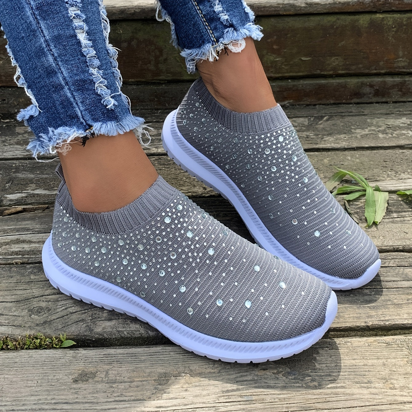 Women's Colorblock Mesh Breathable Sneakers Lightweight Lace-Up Low Top Platform Shoes Comfortable Fabric Inner Sequin Embellishment