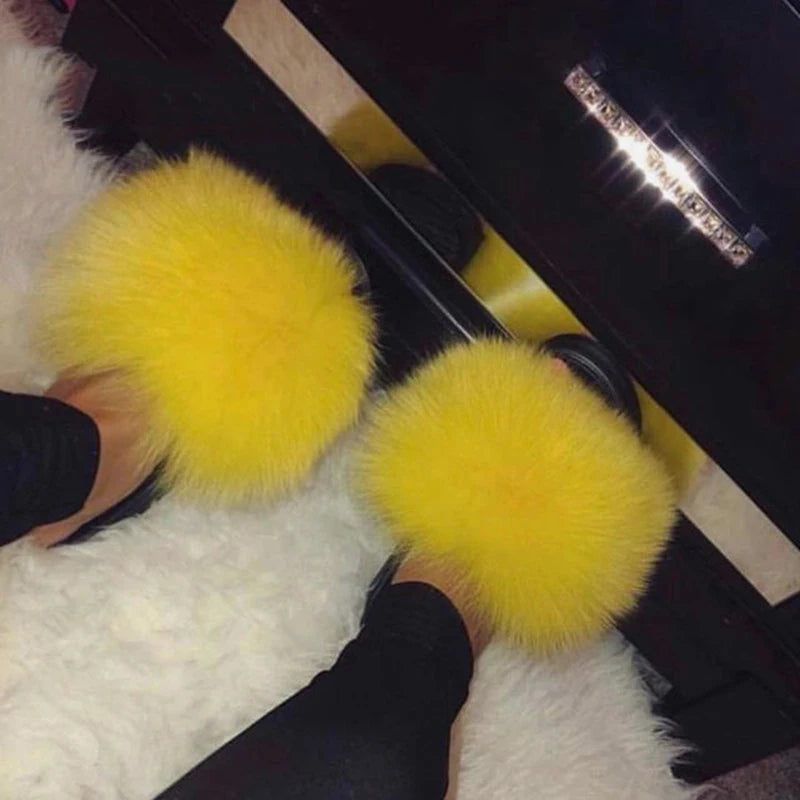 Hot Sale Summer Women Fox Fur Slippers Furry Slippers Designer Fur Slides Girls Black Fur Slides Gorgeous Big Fur Slides Sandal