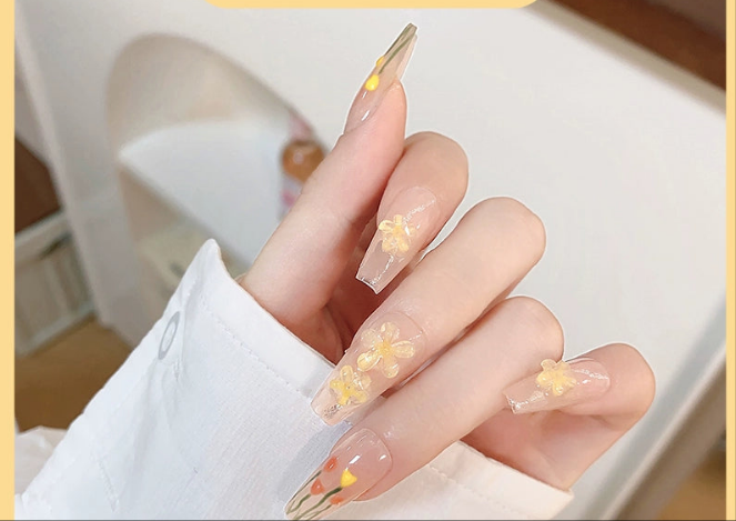 Aurora Camellia False Nails Application