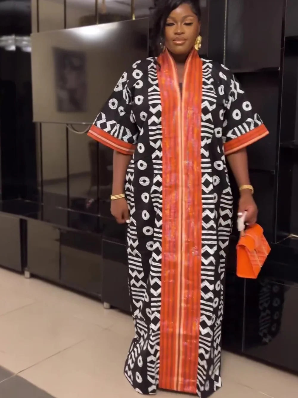 Abayas For Women Dubai Luxury 2025 African Muslim Fashion Dress Caftan Marocain Evening Party Dresses Boubou Robe Djellaba Femme