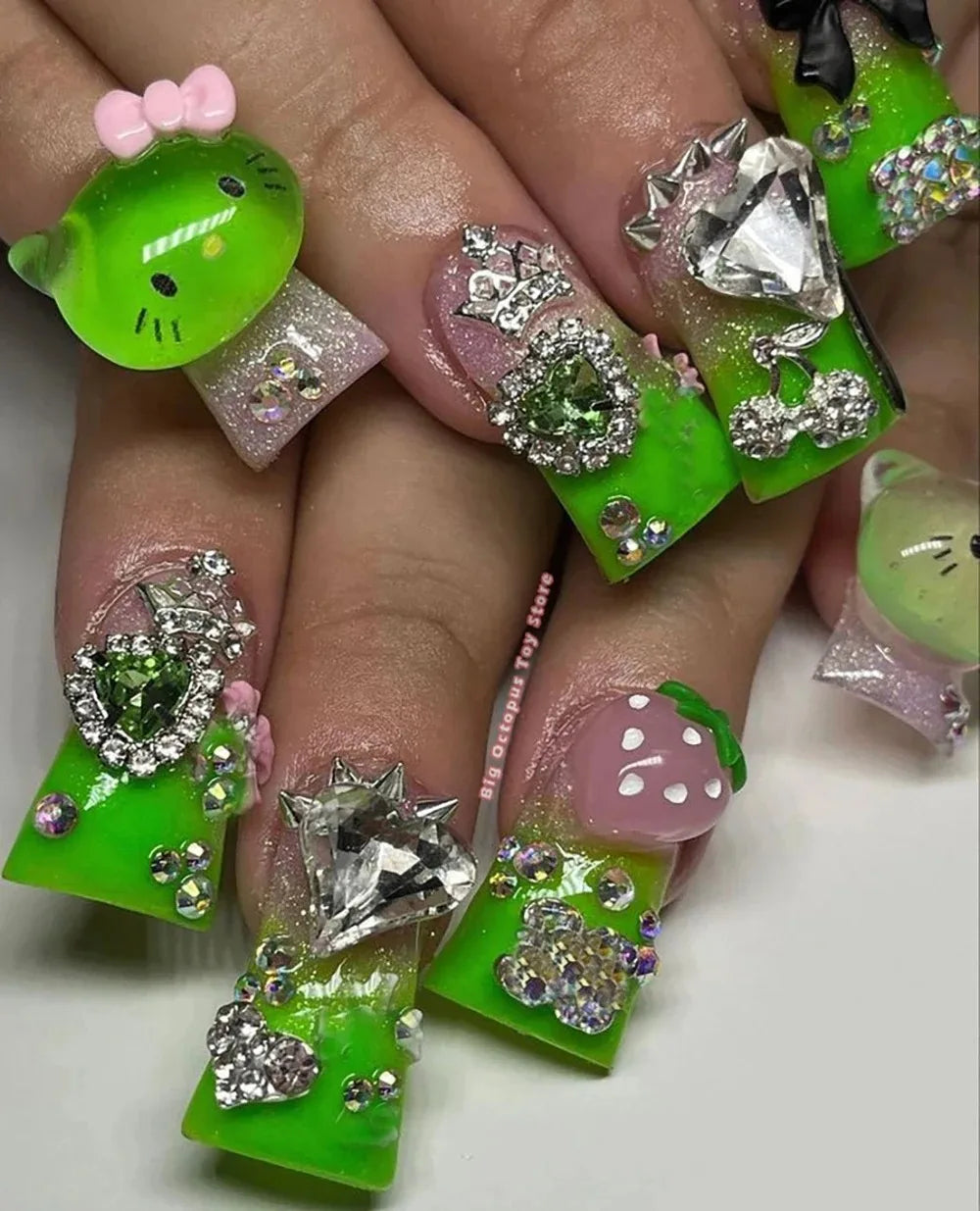 Xxl Euro-Americaen Long Square Cartoon Fake Nails Hello Kitty Mymelody Kuromi Luxury Diamond Handmade Nail Tips Party Sticker