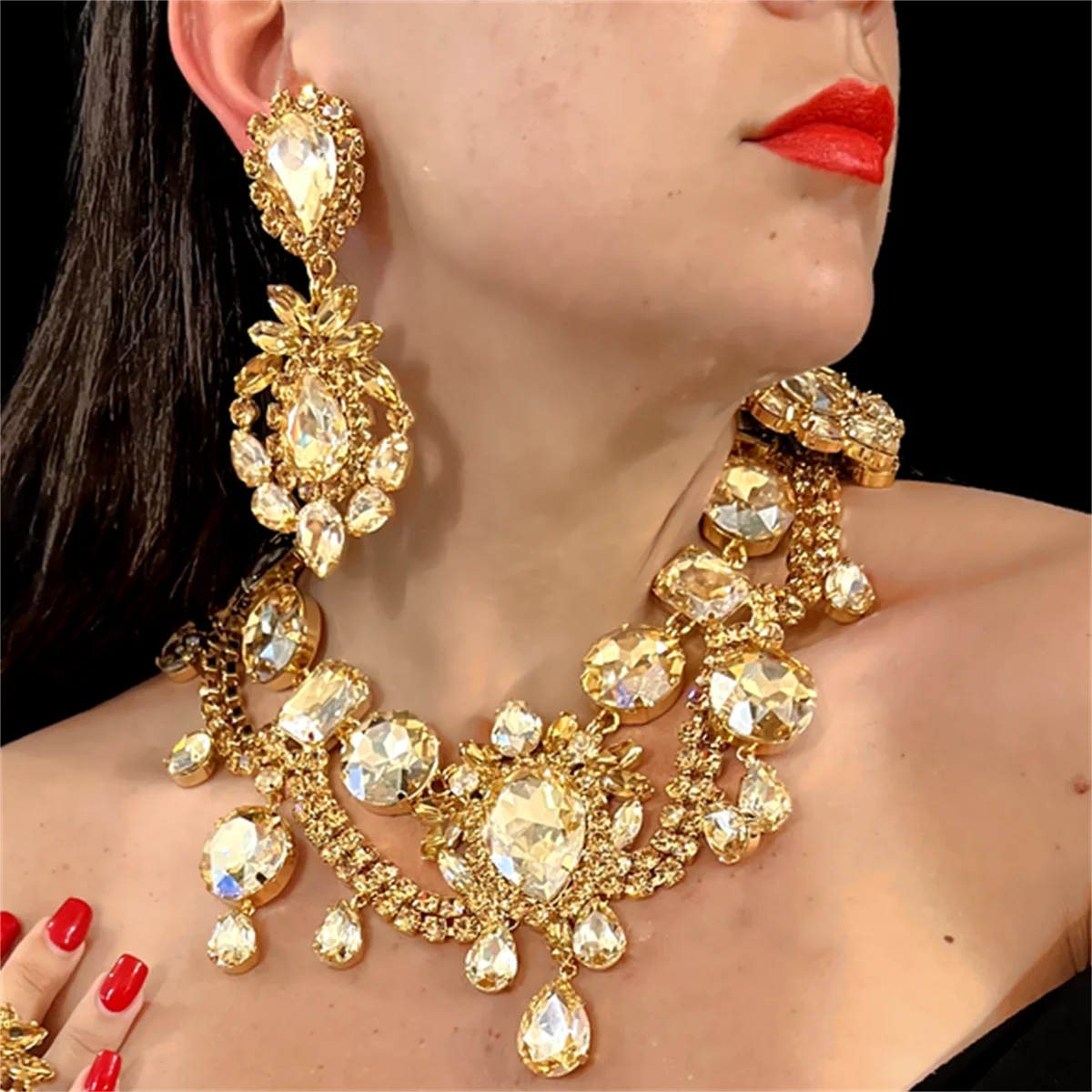 Luxury Sparkling Crystal Zircon Necklace Set Wedding Banquet Dress Necklace Earrings Jewelry Fashion Women's Jewelry Accessories