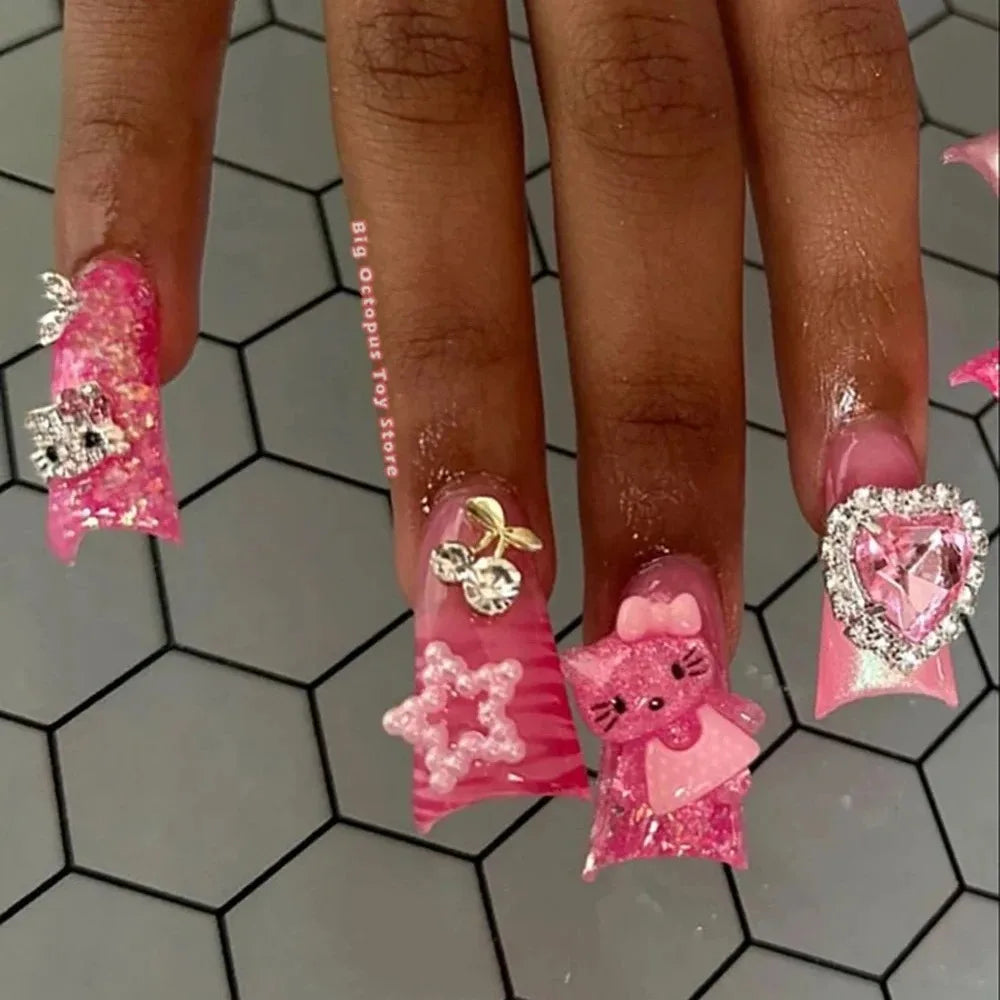 Xxl Euro-Americaen Long Square Cartoon Fake Nails Hello Kitty Mymelody Kuromi Luxury Diamond Handmade Nail Tips Party Sticker