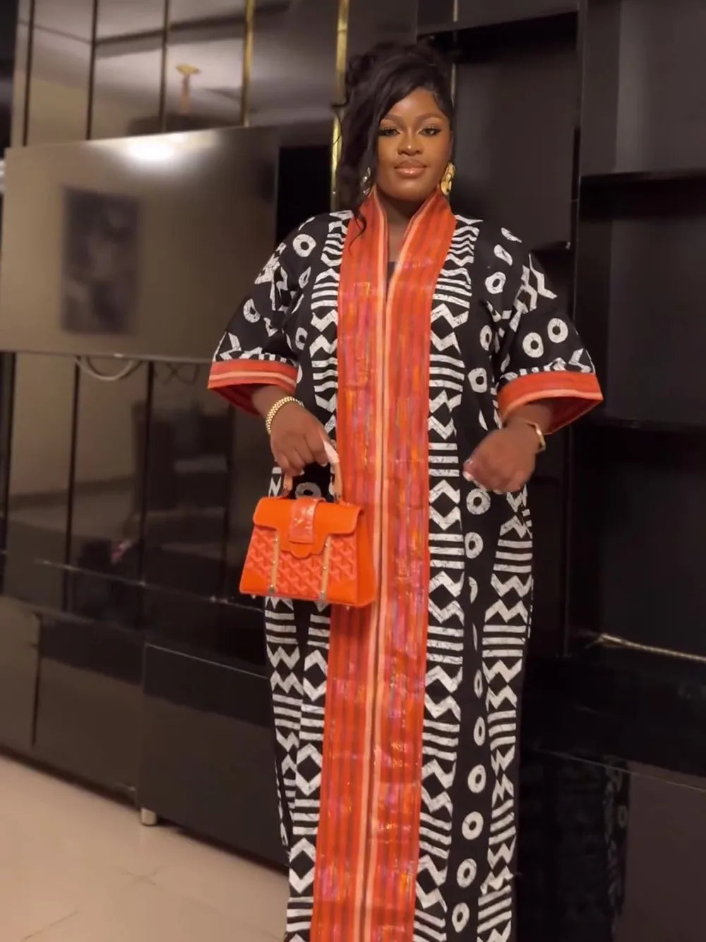 Abayas For Women Dubai Luxury 2025 African Muslim Fashion Dress Caftan Marocain Evening Party Dresses Boubou Robe Djellaba Femme