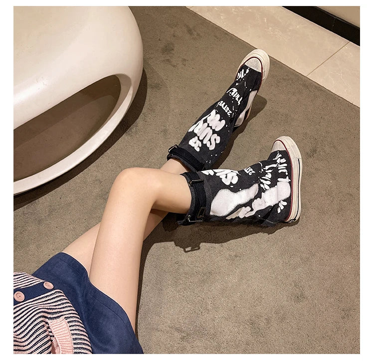 Women's Spring Graffiti High Canvas Boots Round Head Middle Follow Anti-slip Boots Women Leisure Fashion Rubber Sole Botas Mujer
