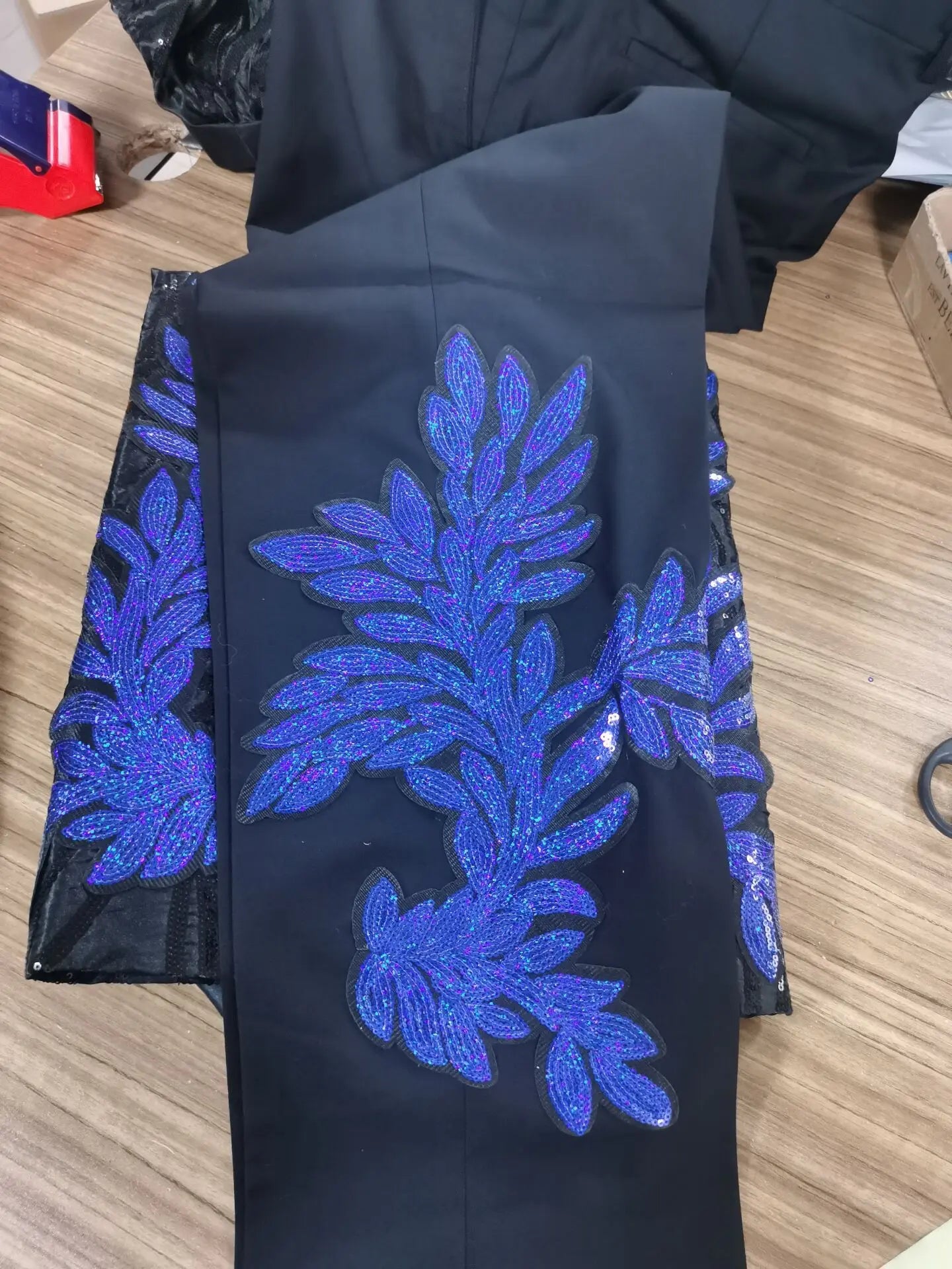 New men's (suit + western pants) high-quality fashion trend gold sequin applique suit suit casual suit jacket song two-piece set