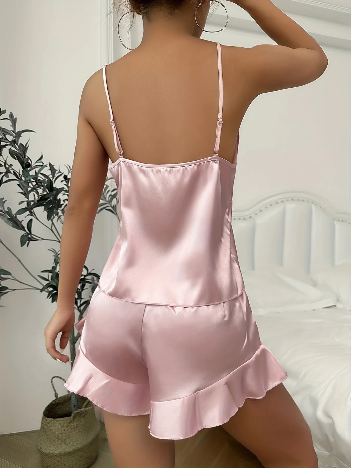 Elegant 3-Piece Women's Silk Pajamas Set Autumn Winter Camisole Shorts Nightgown Comfortable V-Neck Sleepwear for Home Use