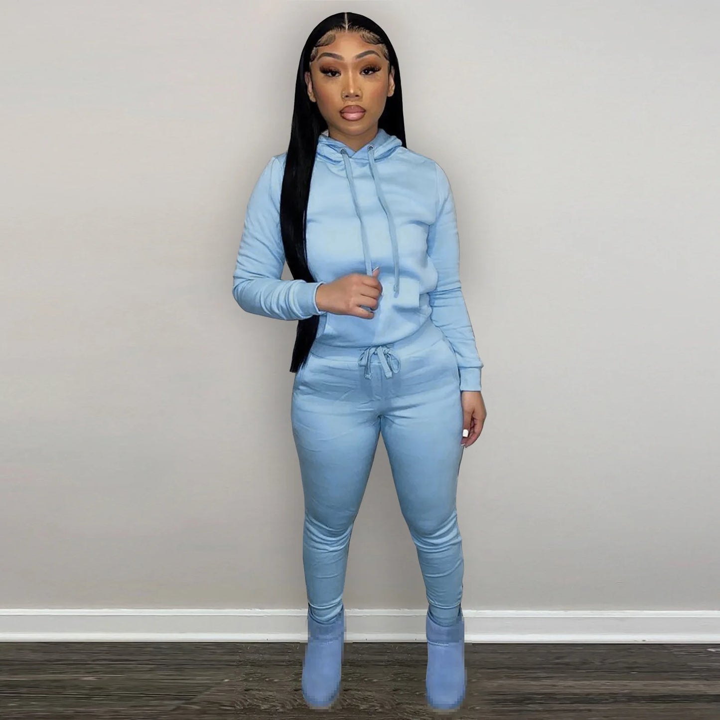 Women's 2-Piece Fall Outfit Set: Stylish Tracksuits and Sweatpants for Wholesale