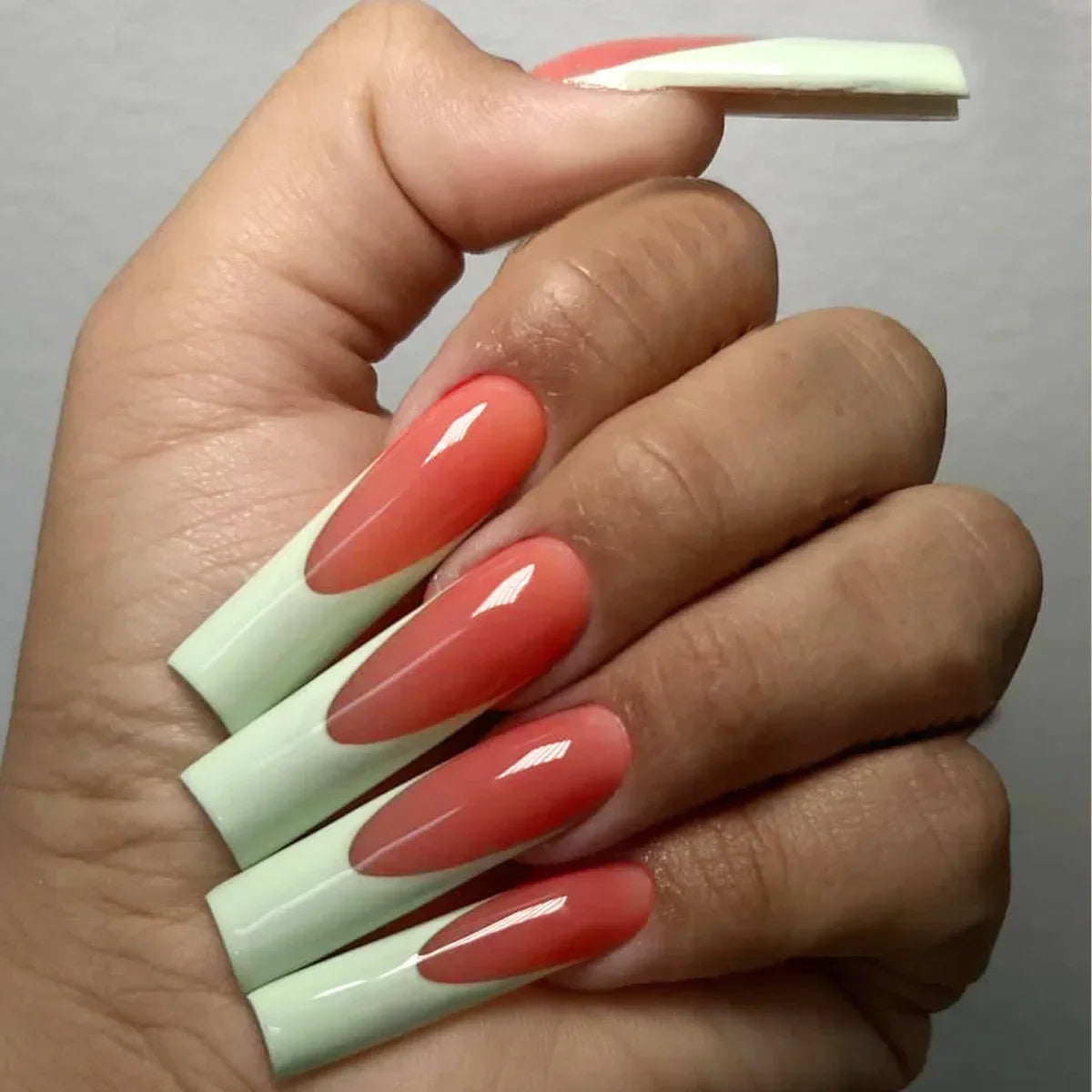 24Pcs Shimmery Long Coffin False Nails with Glue Ballerina Nail Design Sweet Fashion French Press on Acrylic Nails Manicure Tips