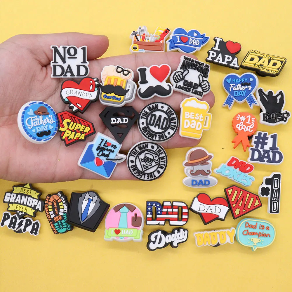 1PCS 'I Love Dad' PVC Shoe Button Charm for Father's Day Papa Sandals Decorations DIY Sweet Holiday Gift Idea