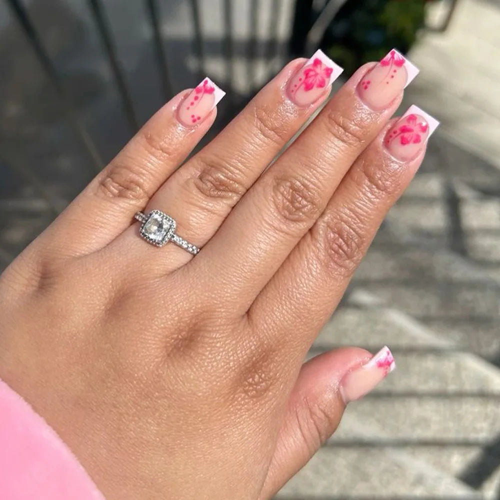 24Pcs Pink French Style Press on Nails with White Flower Print Short Square Head False Nails Simple Wearable Artificial Nails Art