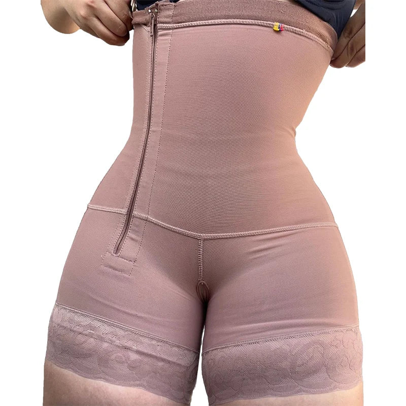 High waist seamless shaping shorts with lace trim and zipper closure, worn by a model