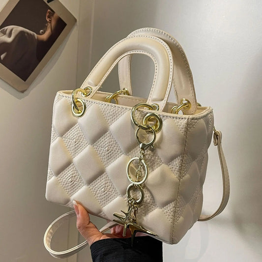 Niche Design Bag 2024 New Women's Bag Popular Versatile Celebrity Crossbody Bag Handhold Bag