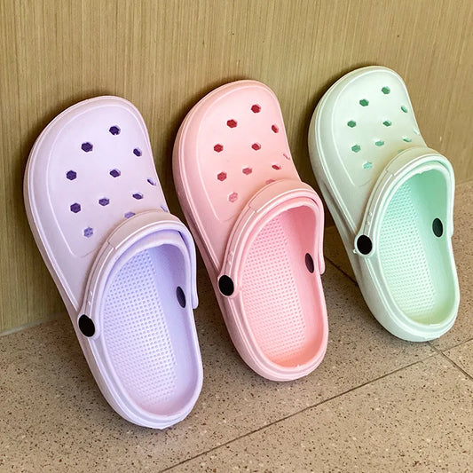 2025 Summer Women Slippers Classic Female Clogs Nursing Sandals Non-Slip Home Slides Soft EVA Garden Shoes Beach Slides