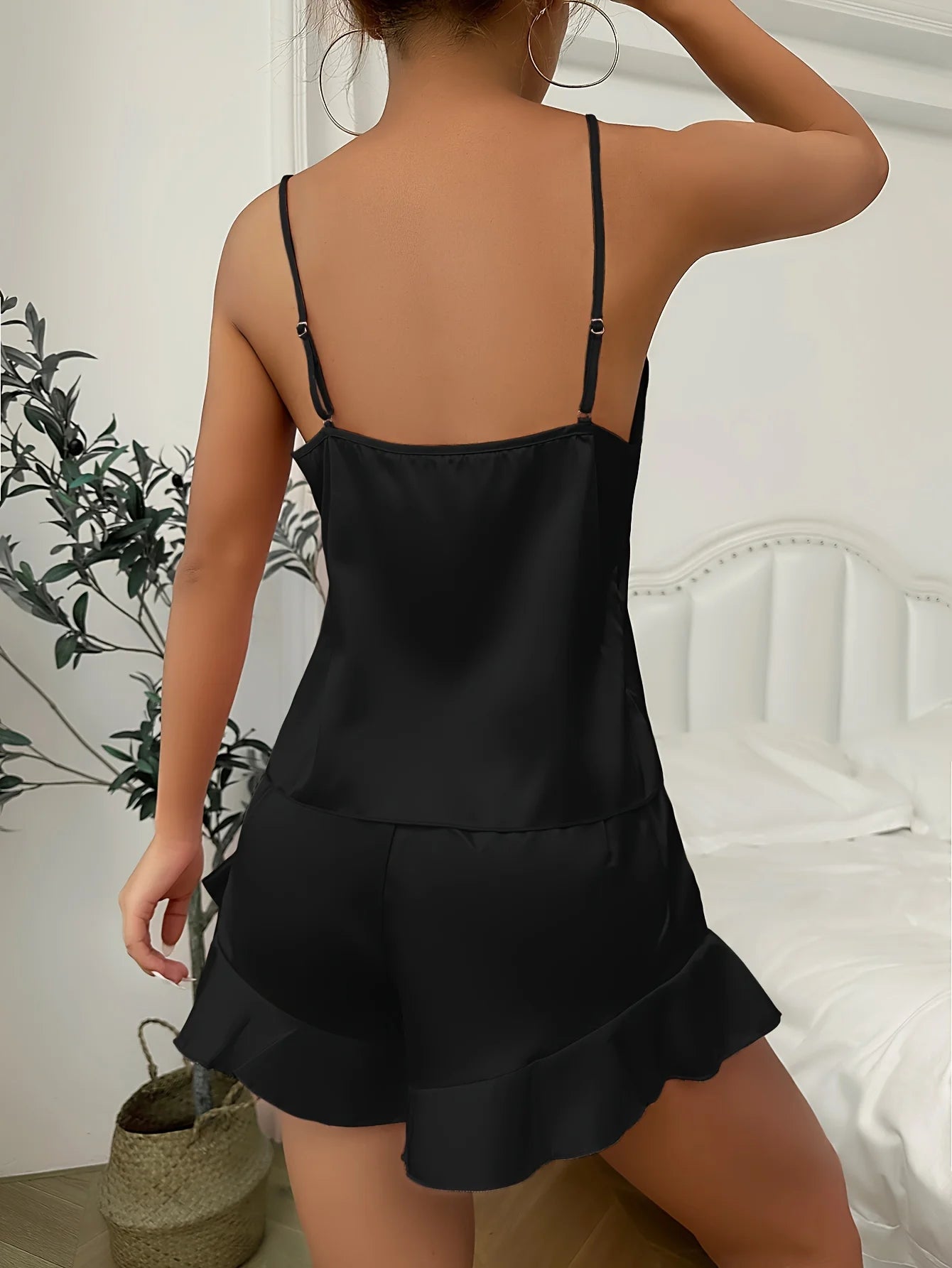 Elegant 3-Piece Women's Silk Pajamas Set Autumn Winter Camisole Shorts Nightgown Comfortable V-Neck Sleepwear for Home Use