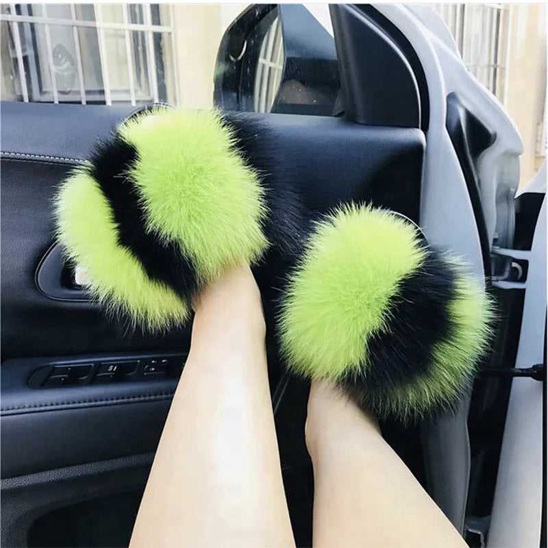 Hot Sale Summer Women Fox Fur Slippers Furry Slippers Designer Fur Slides Girls Black Fur Slides Gorgeous Big Fur Slides Sandal