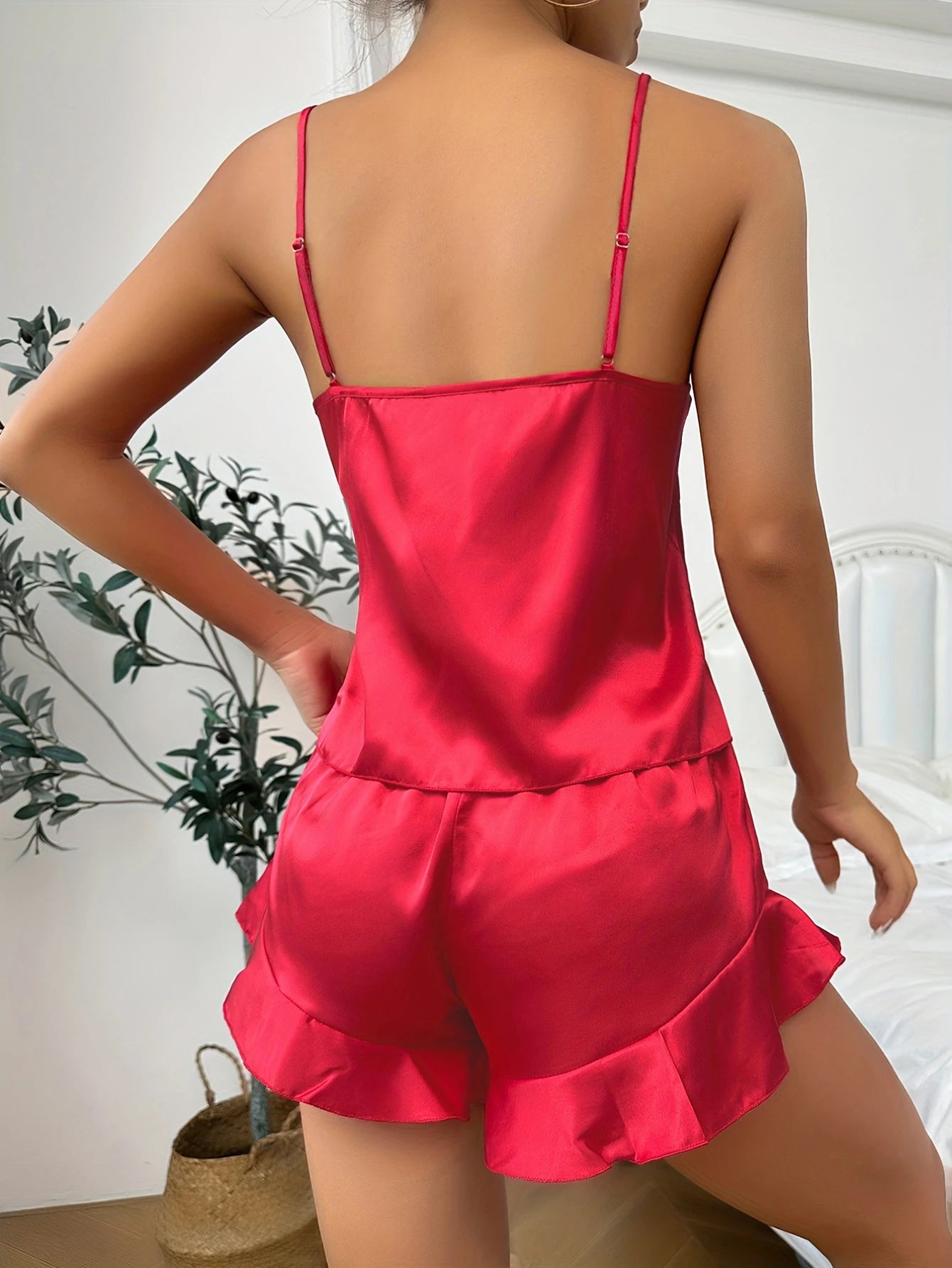 Elegant 3-Piece Women's Silk Pajamas Set Autumn Winter Camisole Shorts Nightgown Comfortable V-Neck Sleepwear for Home Use